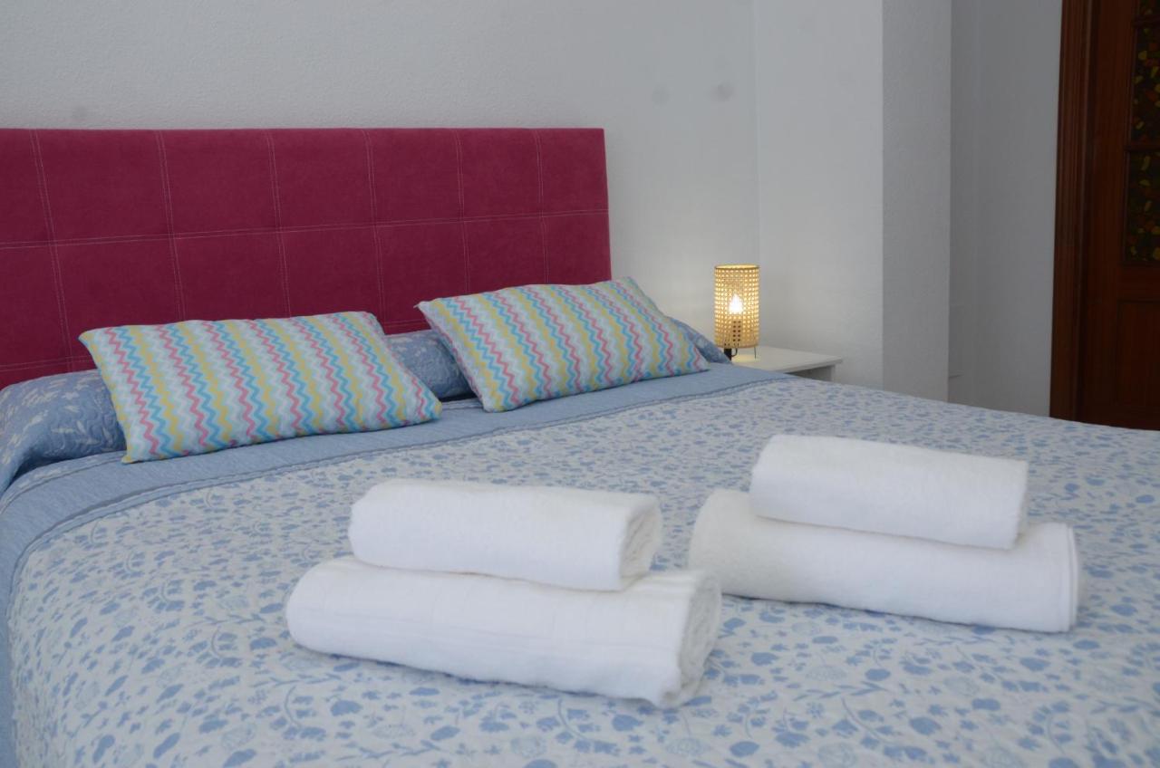 Habitacion Grande Con Terraza Privada, Malaga Centro Esterno foto