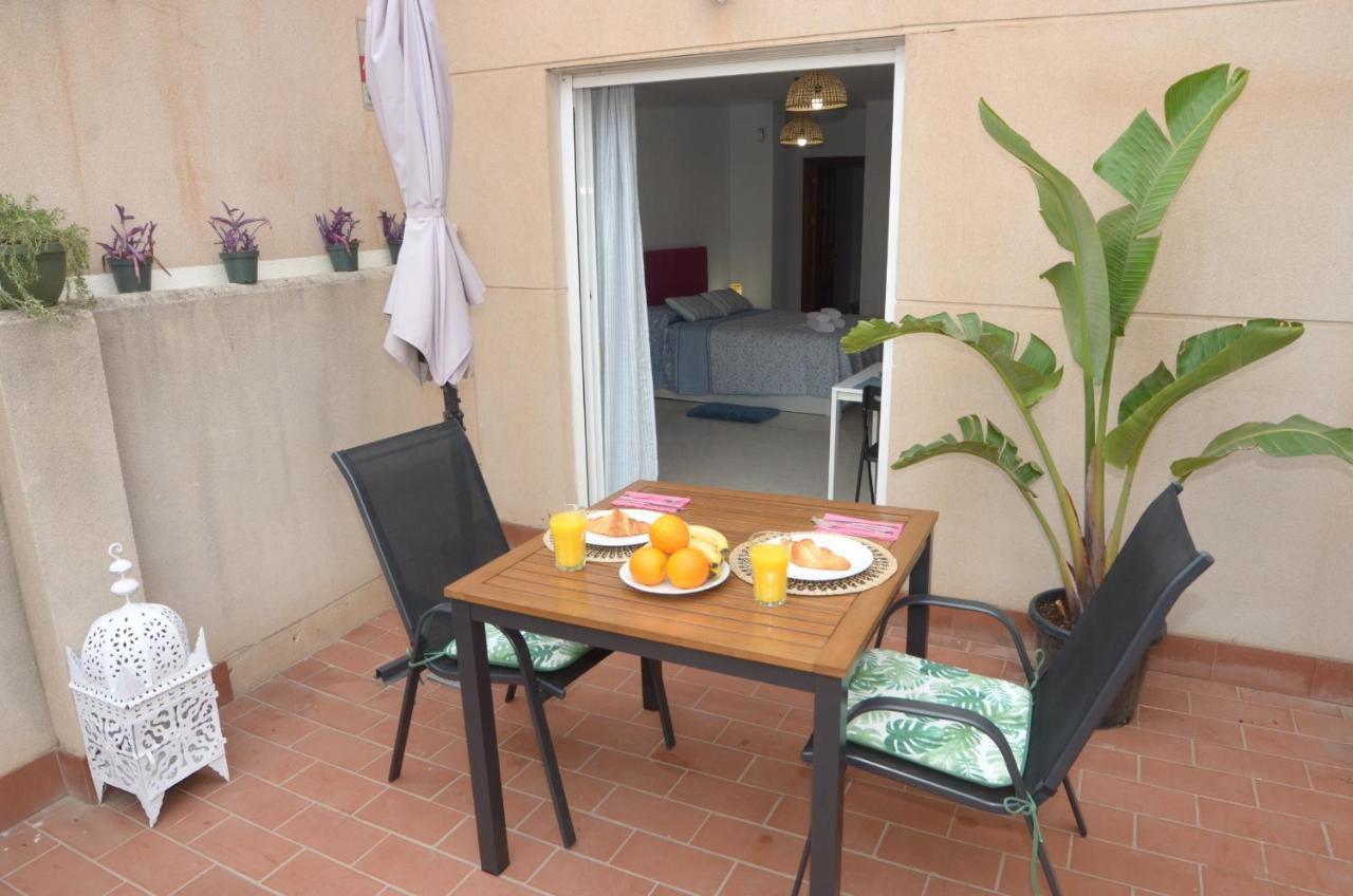 Habitacion Grande Con Terraza Privada, Malaga Centro Esterno foto